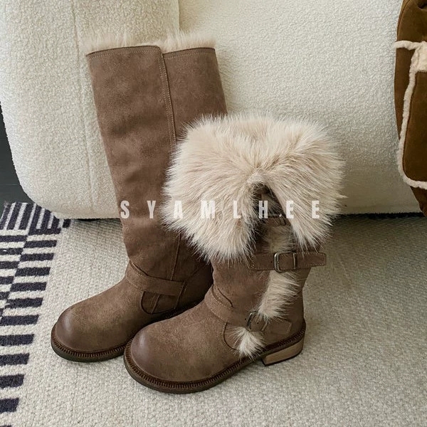 Street Fashion Winter 2025 - Designer Women's High Boots Fashion Warm